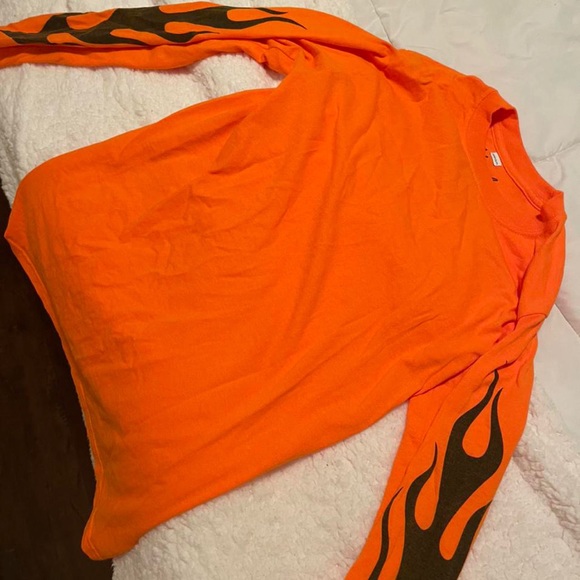 Graphic long sleeve - Picture 2 of 2